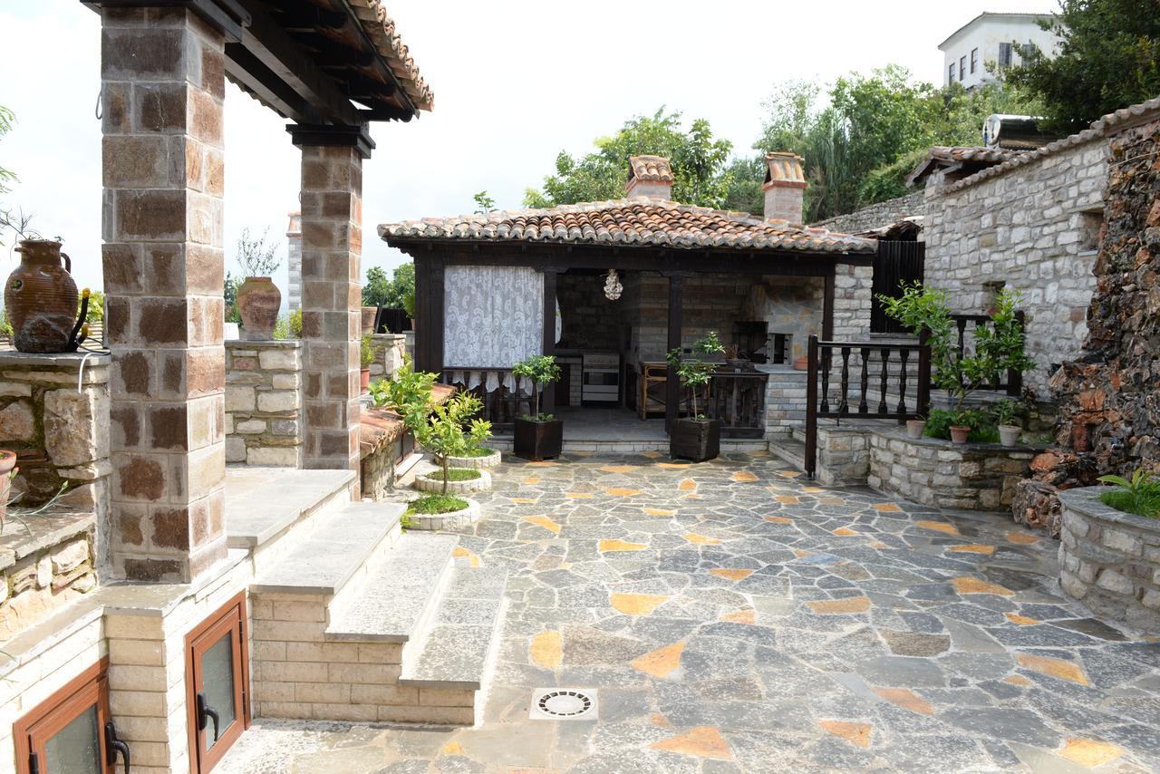 Guest House Iljesa Берат Экстерьер фото
