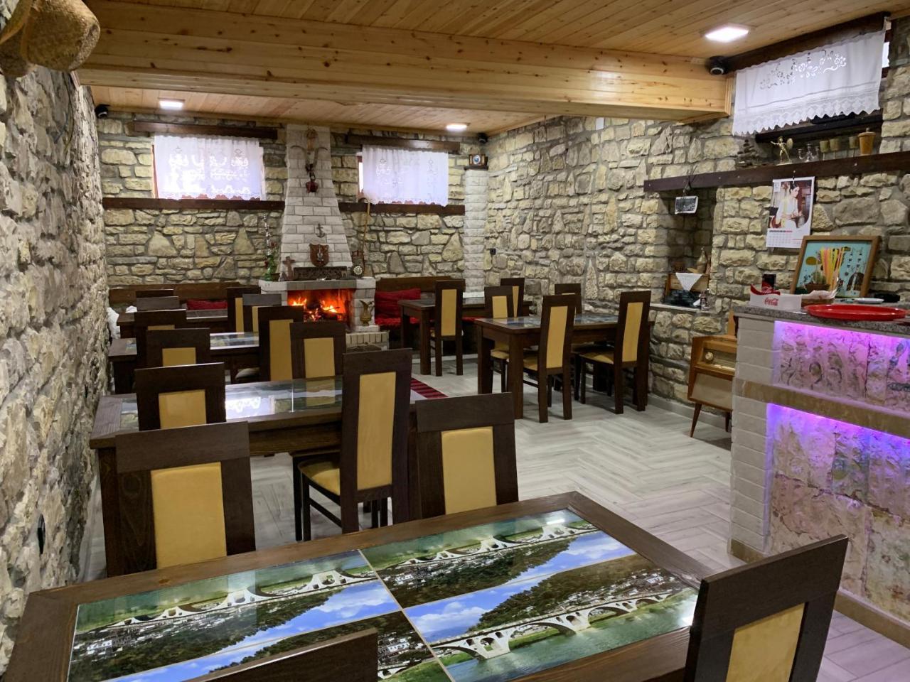 Guest House Iljesa Берат Экстерьер фото
