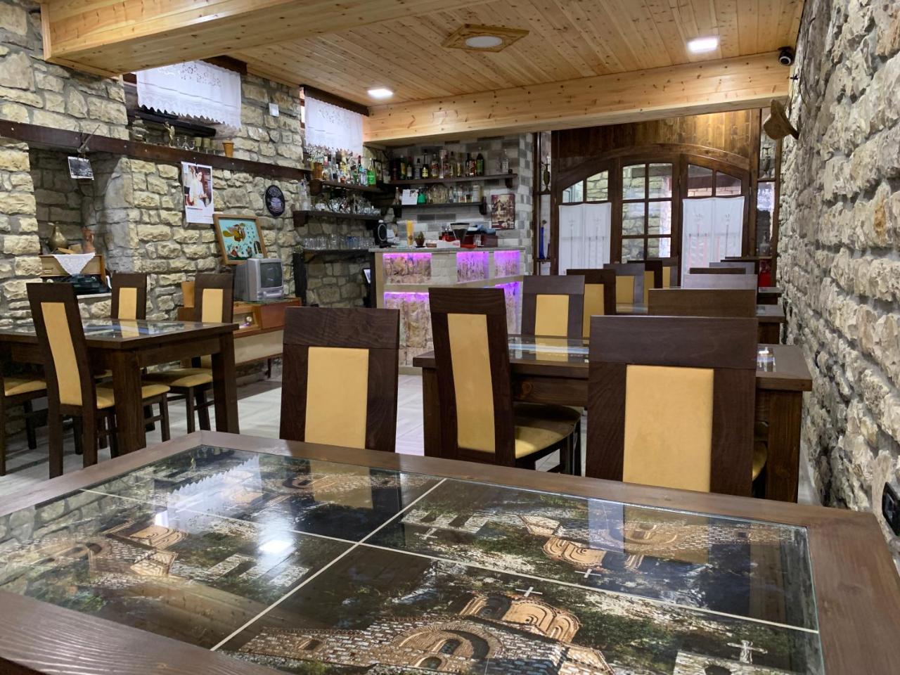 Guest House Iljesa Берат Экстерьер фото